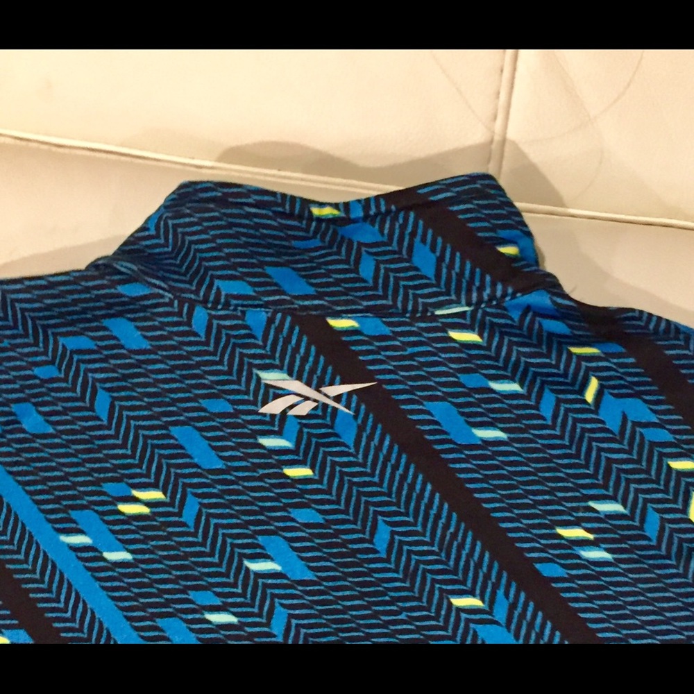 NWOT - Reebok Workout Pullover - Picture 7 of 8